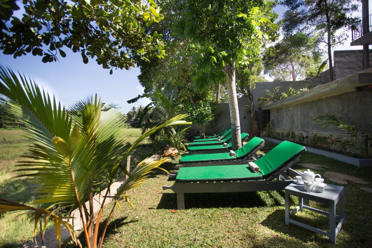 Barefoot Bungalow Hikka Hikkaduwa Kültér fotó