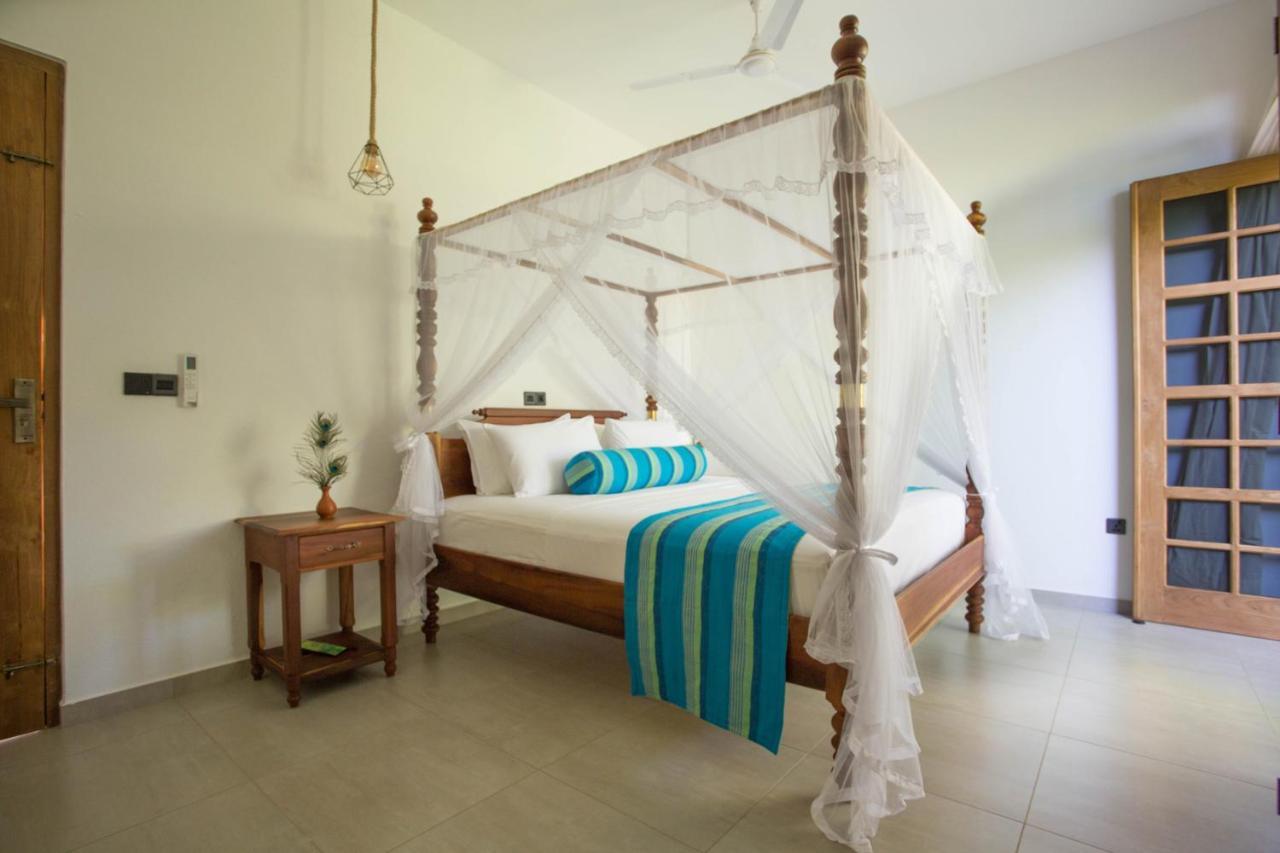 Barefoot Bungalow Hikka Hikkaduwa Kültér fotó