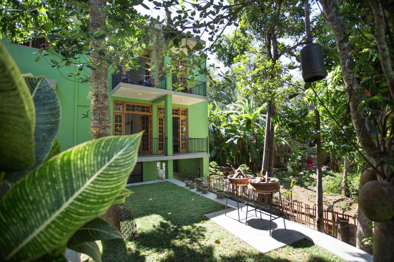 Barefoot Bungalow Hikka Hikkaduwa Kültér fotó