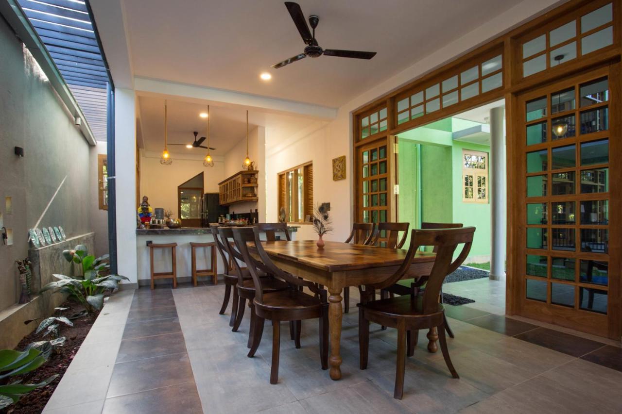 Barefoot Bungalow Hikka Hikkaduwa Kültér fotó