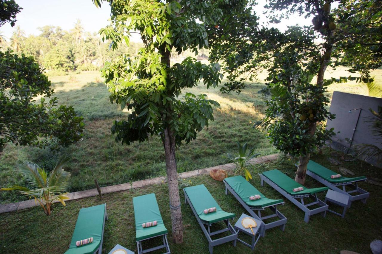 Barefoot Bungalow Hikka Hikkaduwa Kültér fotó