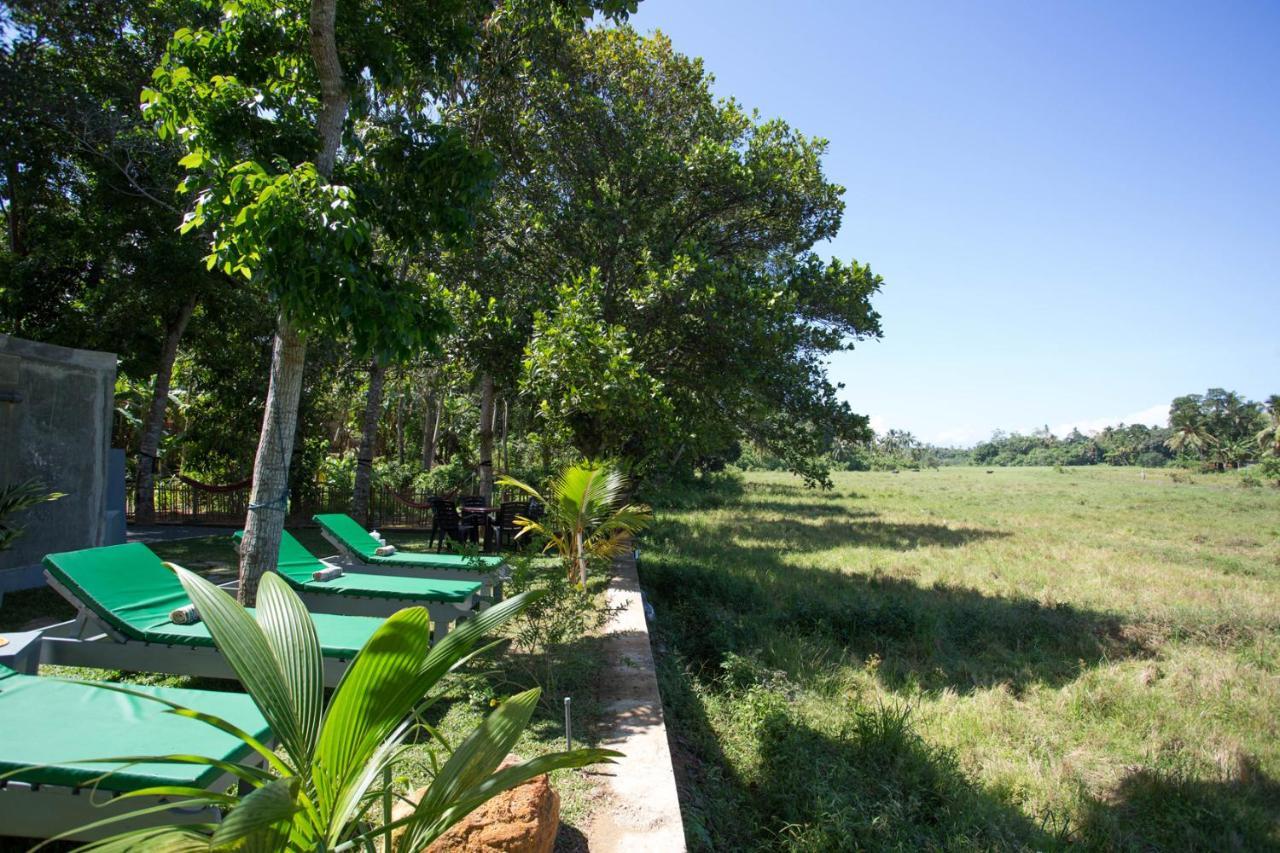 Barefoot Bungalow Hikka Hikkaduwa Kültér fotó