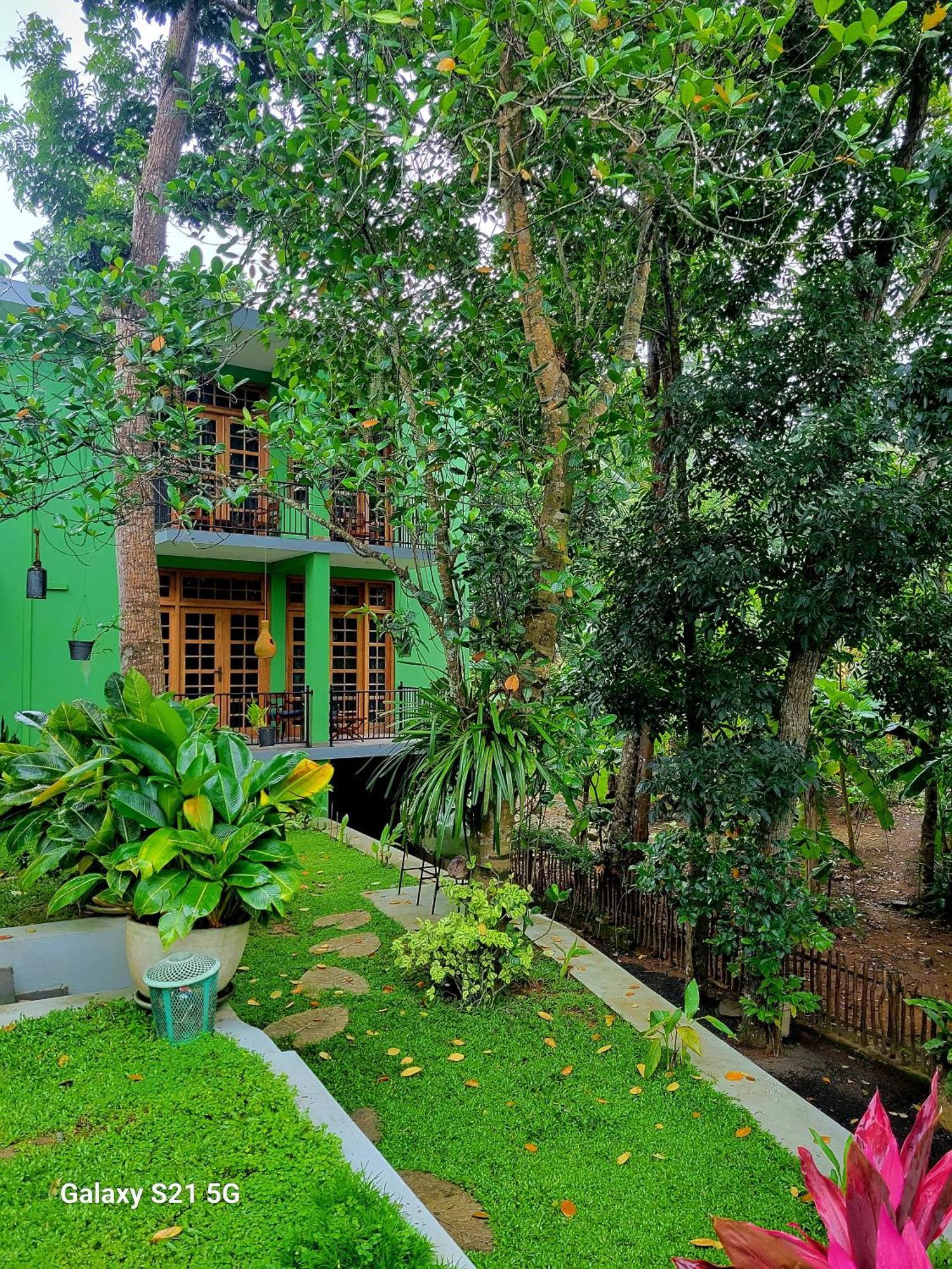Barefoot Bungalow Hikka Hikkaduwa Kültér fotó